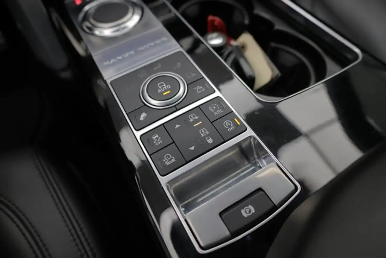 Land Rover Range Rover photo Land Rover Range Rover