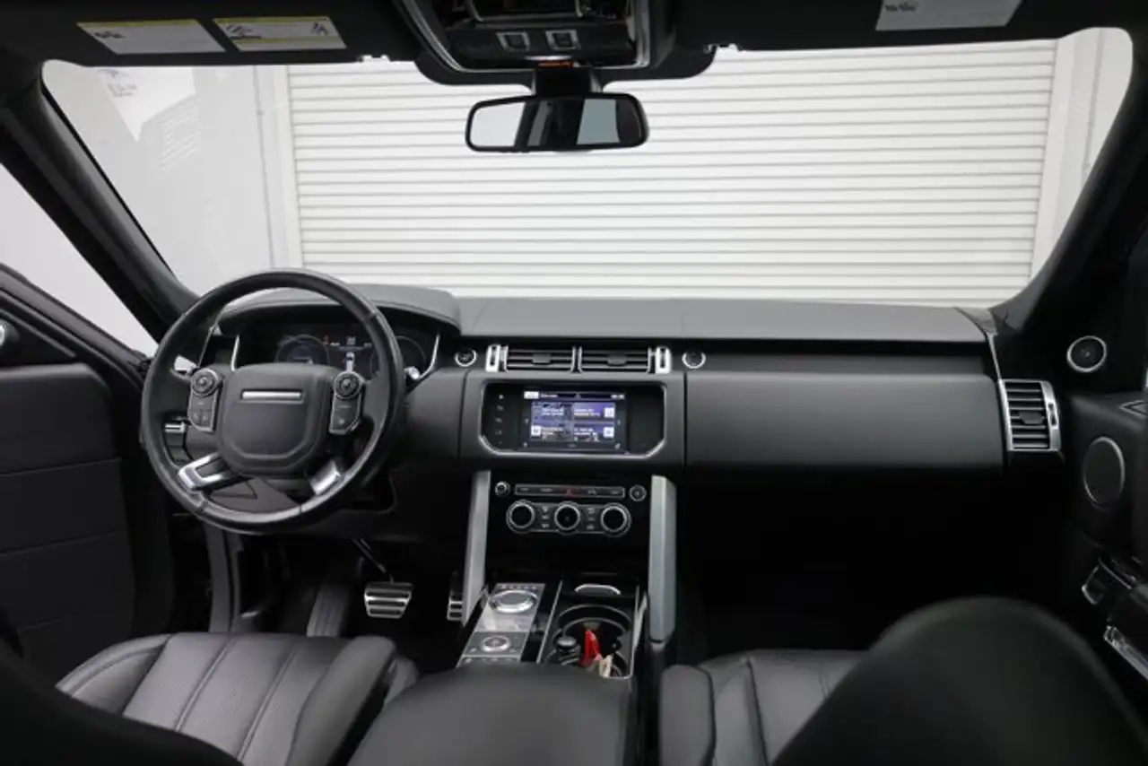 Land Rover Range Rover photo Land Rover Range Rover