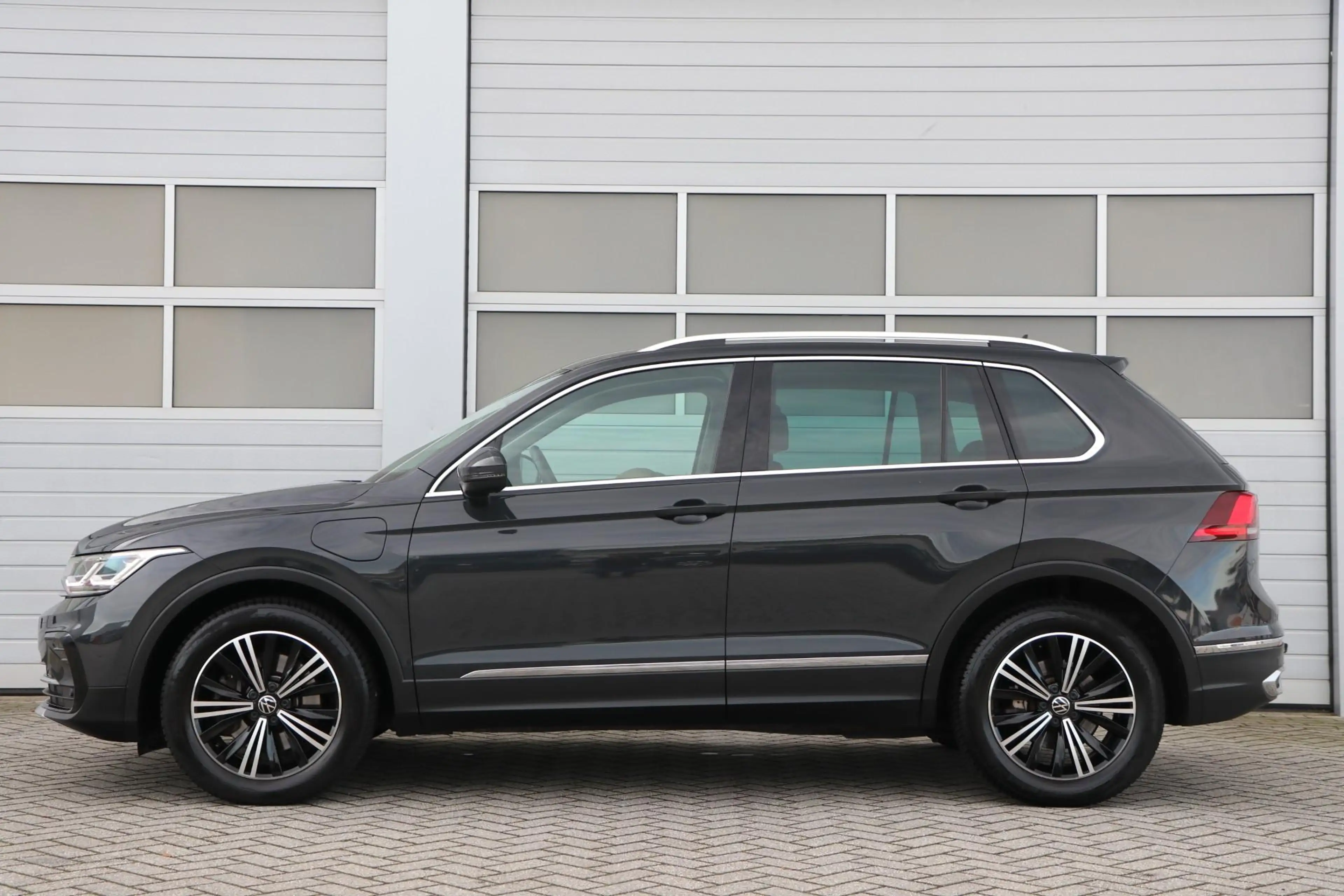 Volkswagen Tiguan 1.4 TSI eHybrid 245pk | SoH 97% | Apple Carplay/An — photo 14