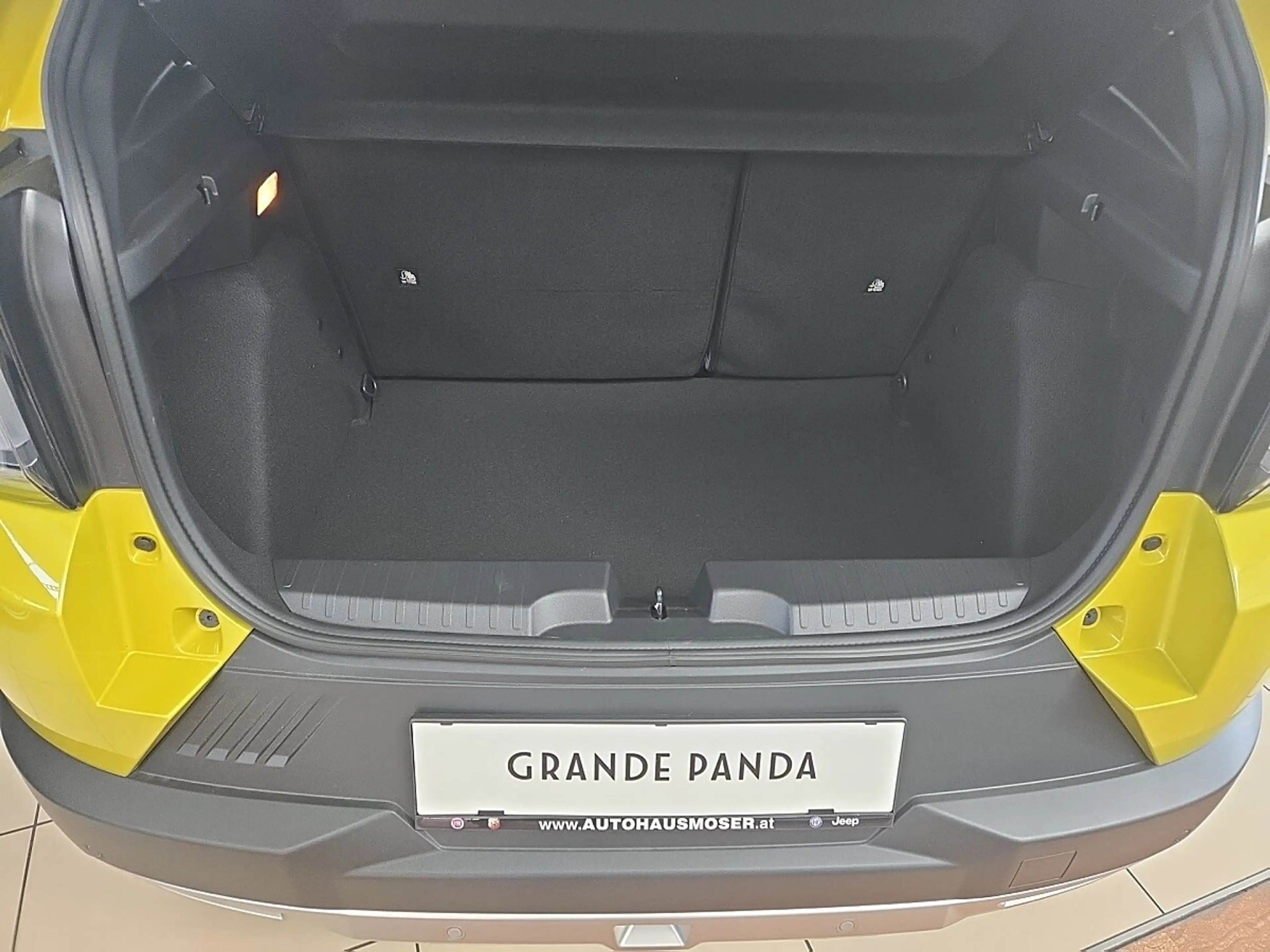 Fiat Grande Panda 1.2 T 100 Icon + Paket Vollausstattung — photo 12