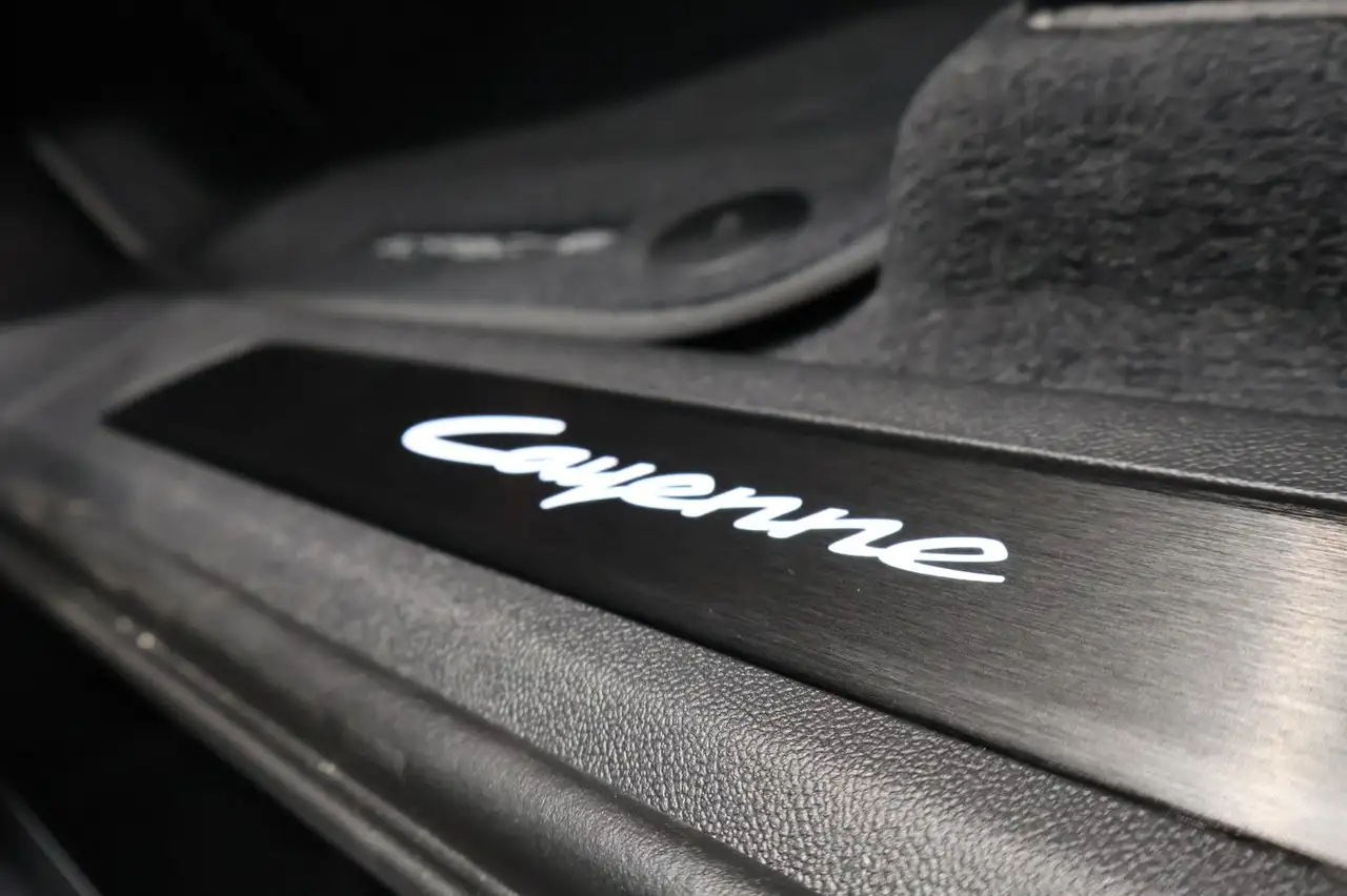 Porsche Cayenne E-Hybrid Coupe Black Edition*InnoDrive 13