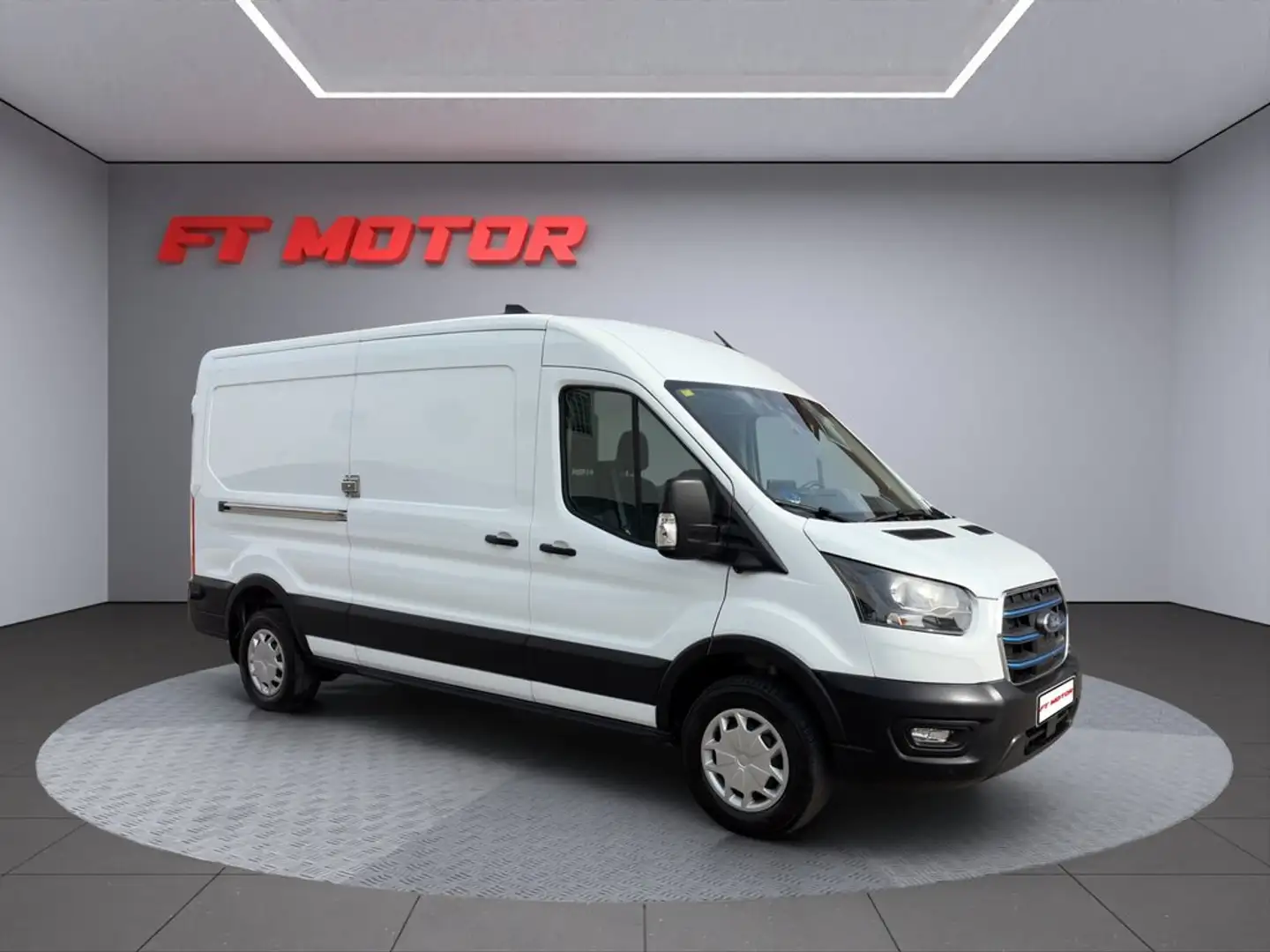 Ford Transit 350 L3 68kWh (184CV) Trend RWD BEV Blanco - 1
