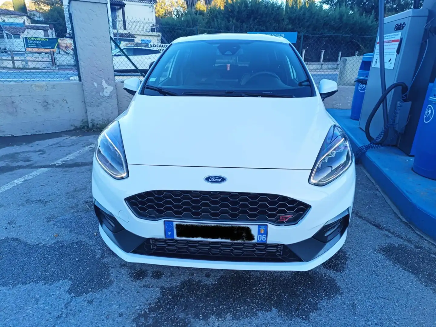 Ford Fiesta Fiesta 1.5 ST PLUS EcoBoost 200 S&S Bílá - 2