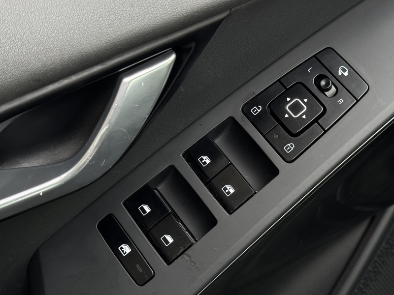 Kia e-Niro EV DynamicLine 64.8 kWh NL-AUTO | 1/2 LEDER | NIEU — photo 16