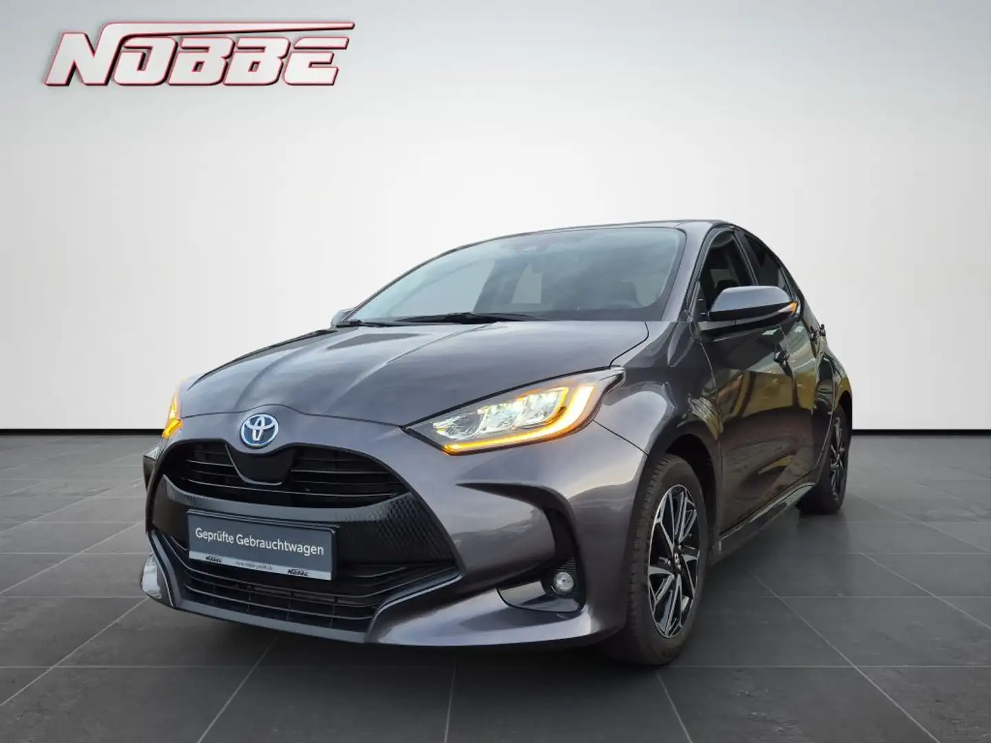 Toyota Yaris Hybrid 1.5 VVT-i Team D *Allwetter+Comfort Grau - 1