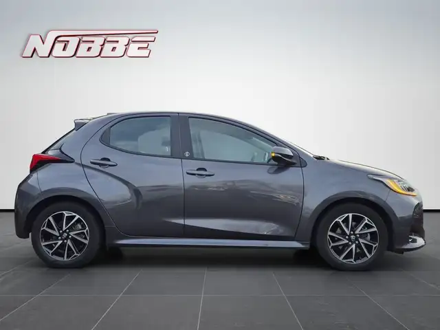 Toyota Yaris view 6