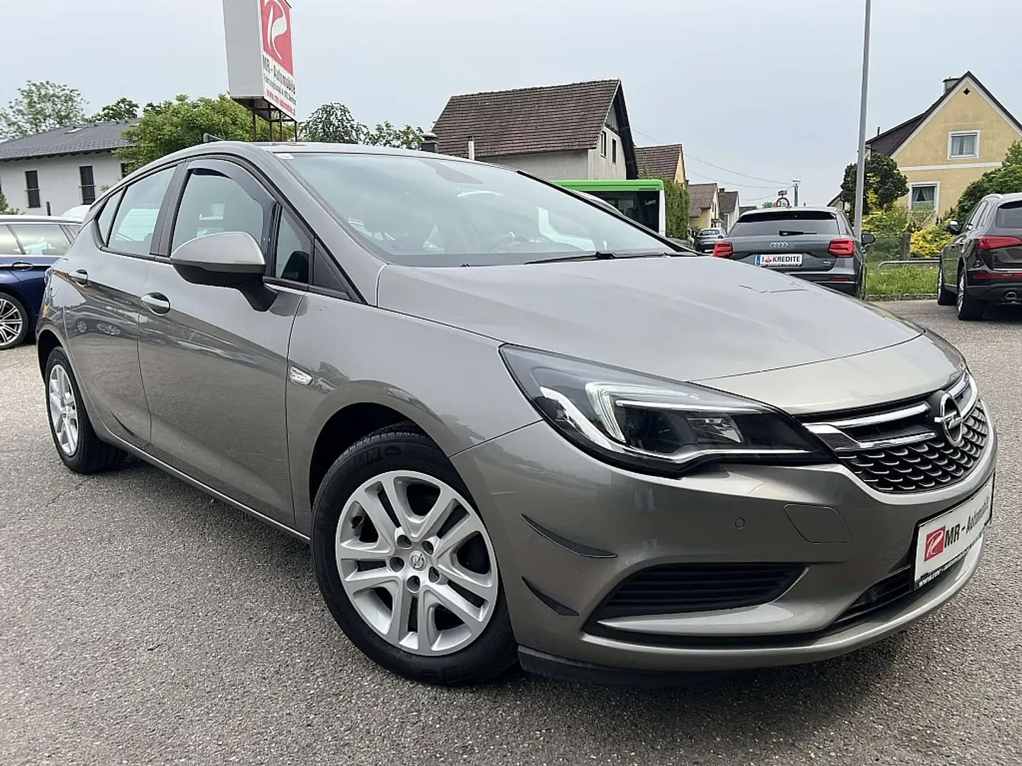 Opel Astra 1,0 Turbo ecoflex Direct Injection Edition St./St. Braun - 1