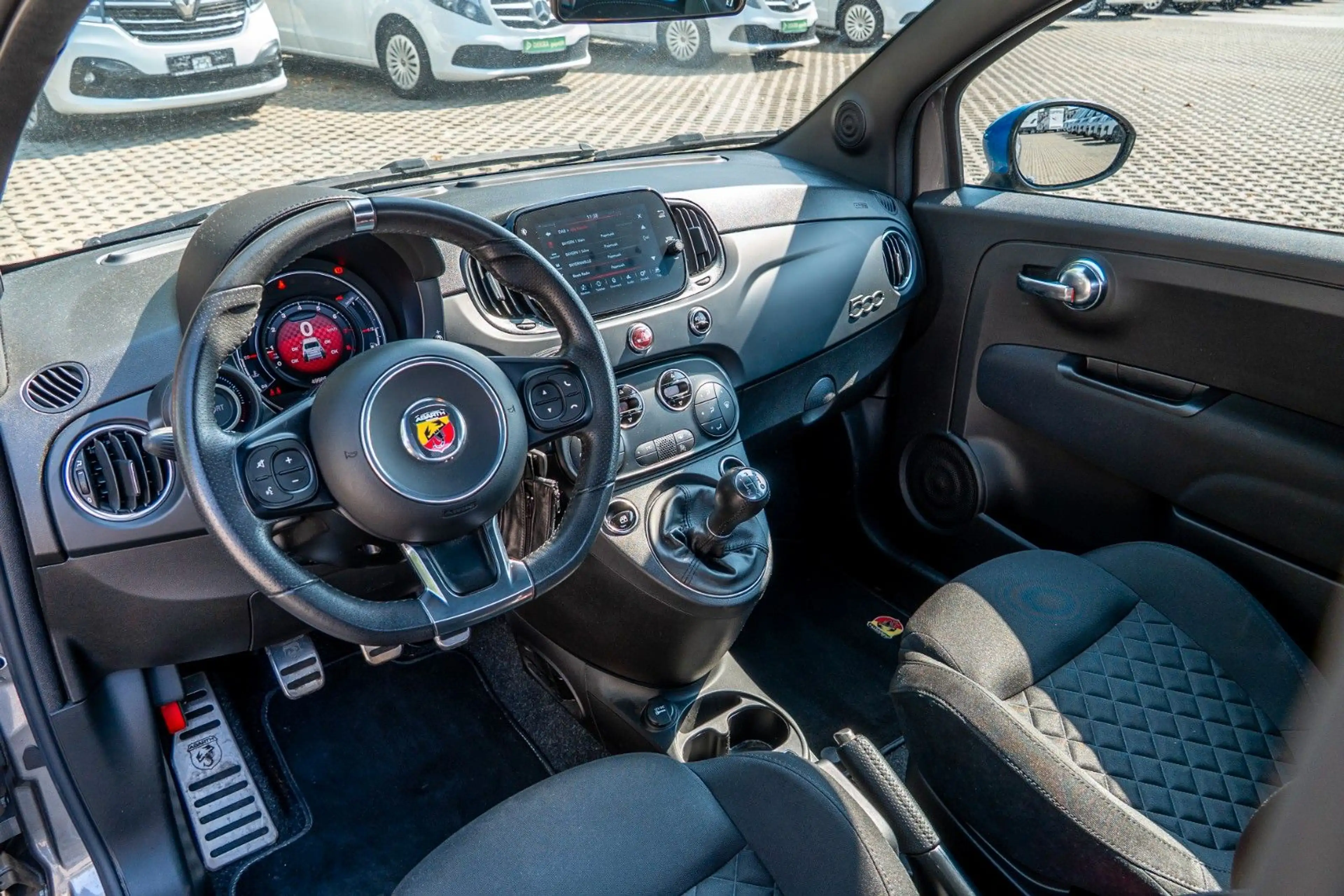 Abarth 595 Urban *Alu17"*PDC*KlimaAuto*SportAGA*165PS* — photo 12
