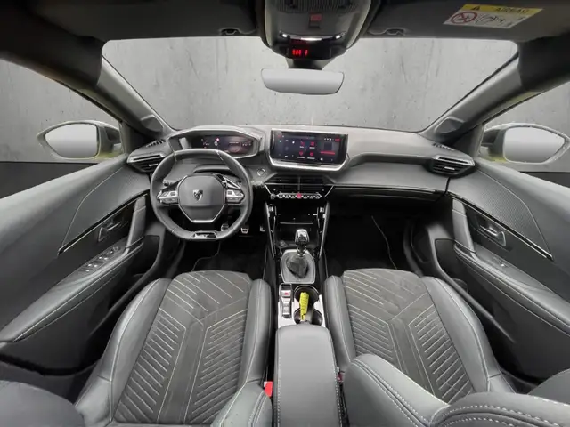 Peugeot 208 view 12