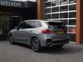BMW iX1 eDrive20 67 kWh | M-Pakket | NL-Auto | Innovation Gris - thumbnail 3