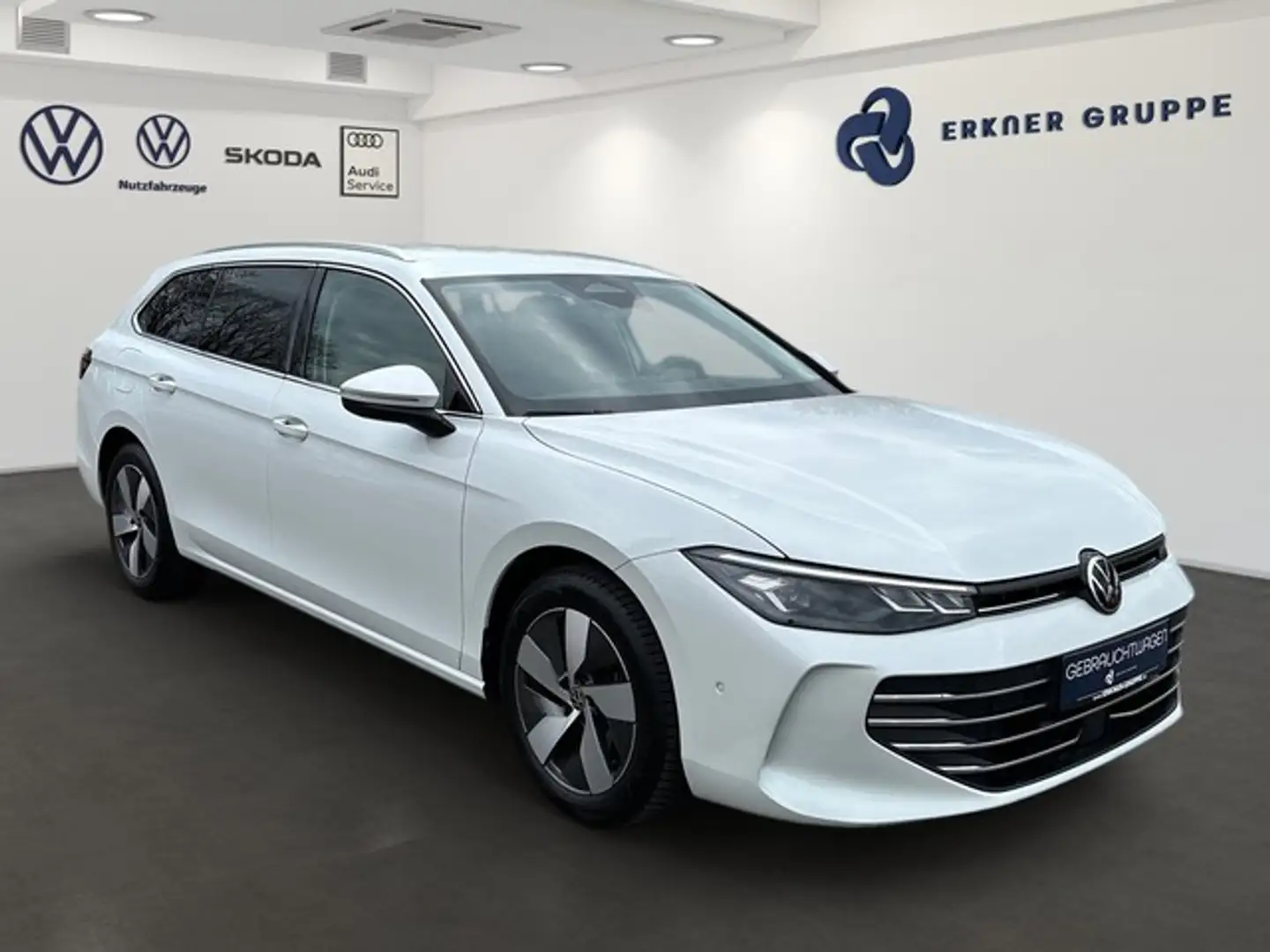 Volkswagen Passat 1.5eTSI DSG Business LED+DIGI+KAM+AHK+ACC+++ Wit - 2