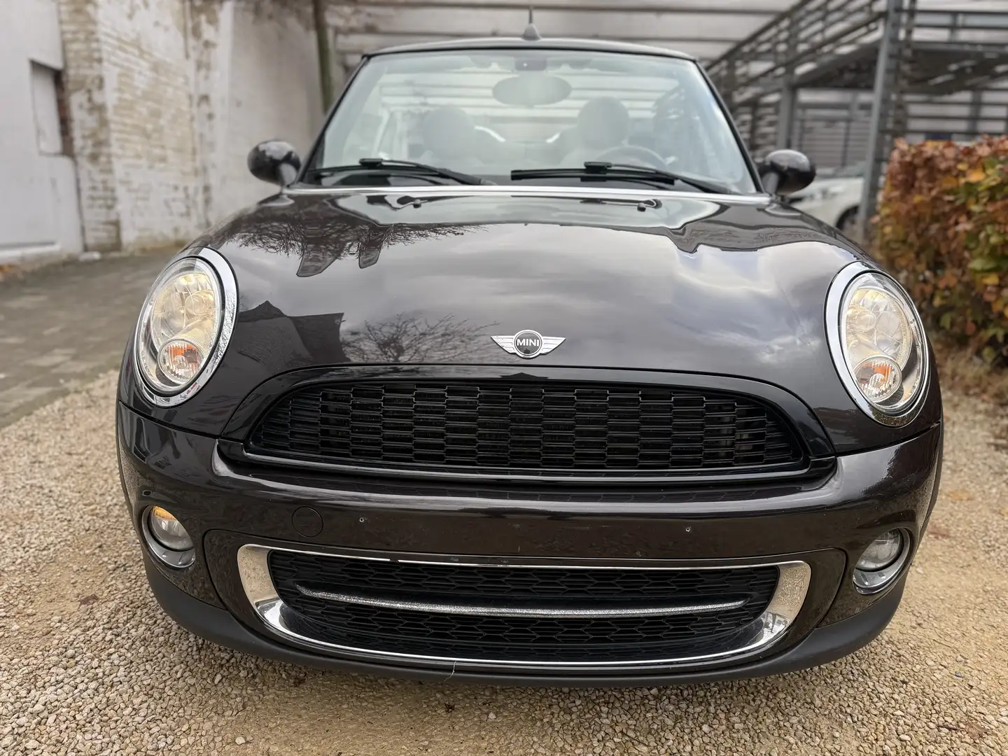 MINI Cooper D Cabrio 1.6 D Cooper DPF Чорний - 2
