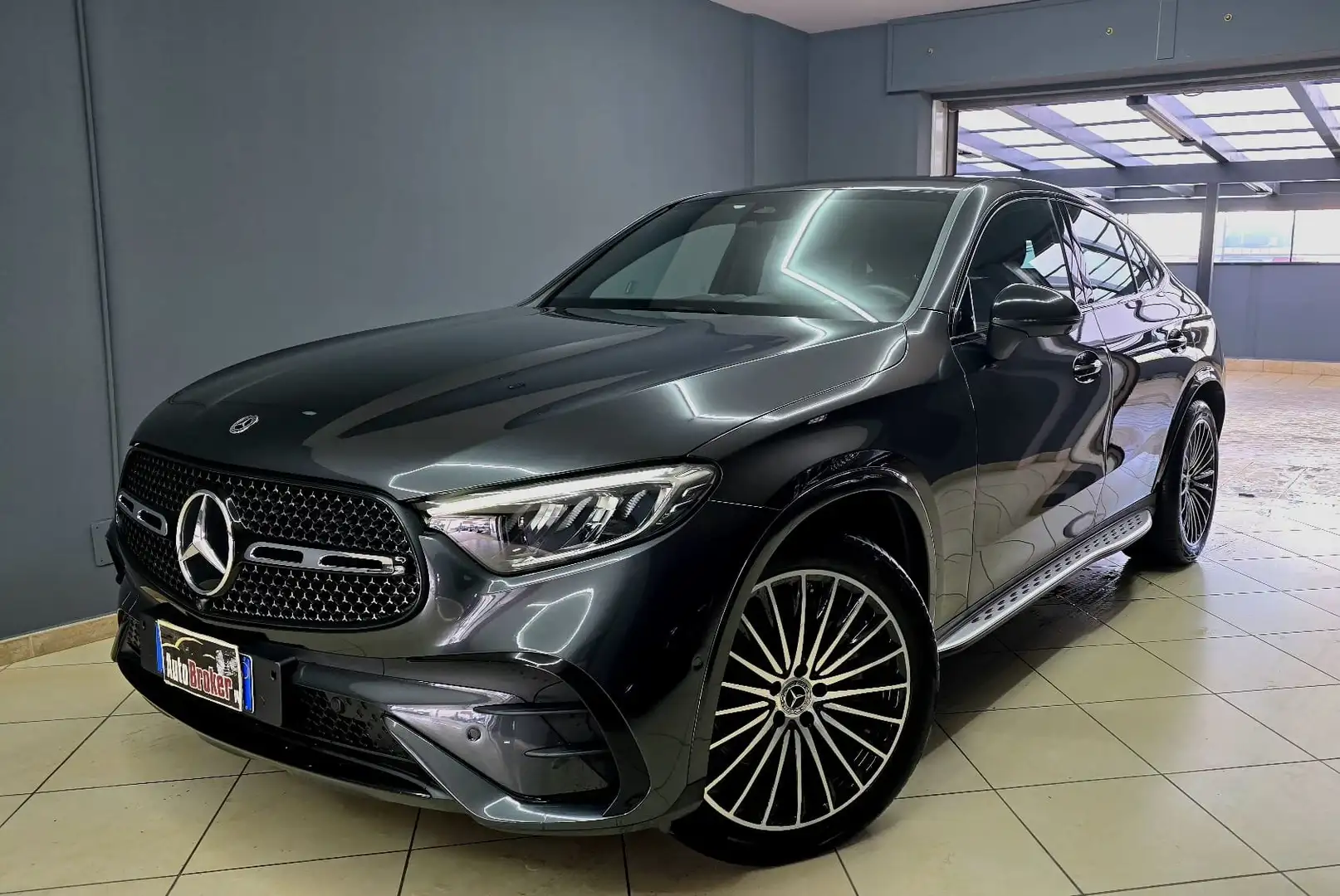 Mercedes-Benz GLC 300 d COUPE AMG Line Advanced Plus 4matic-UFFICIALE Grigio - 2