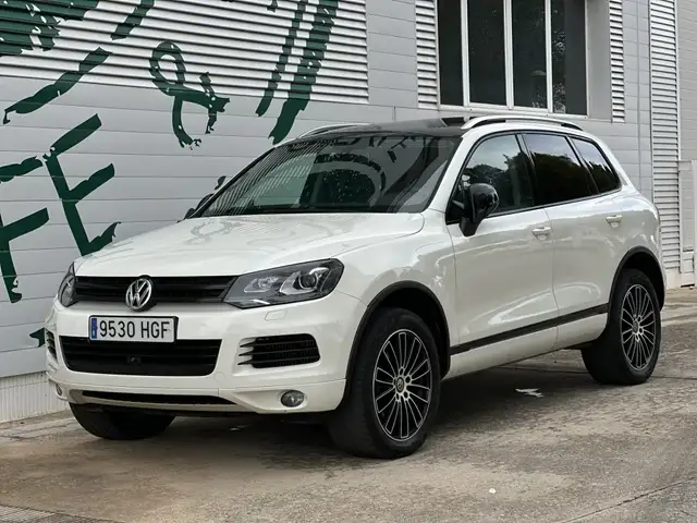 Volkswagen Touareg 3.0TDI V6 BMT Premium 245 Tiptronic