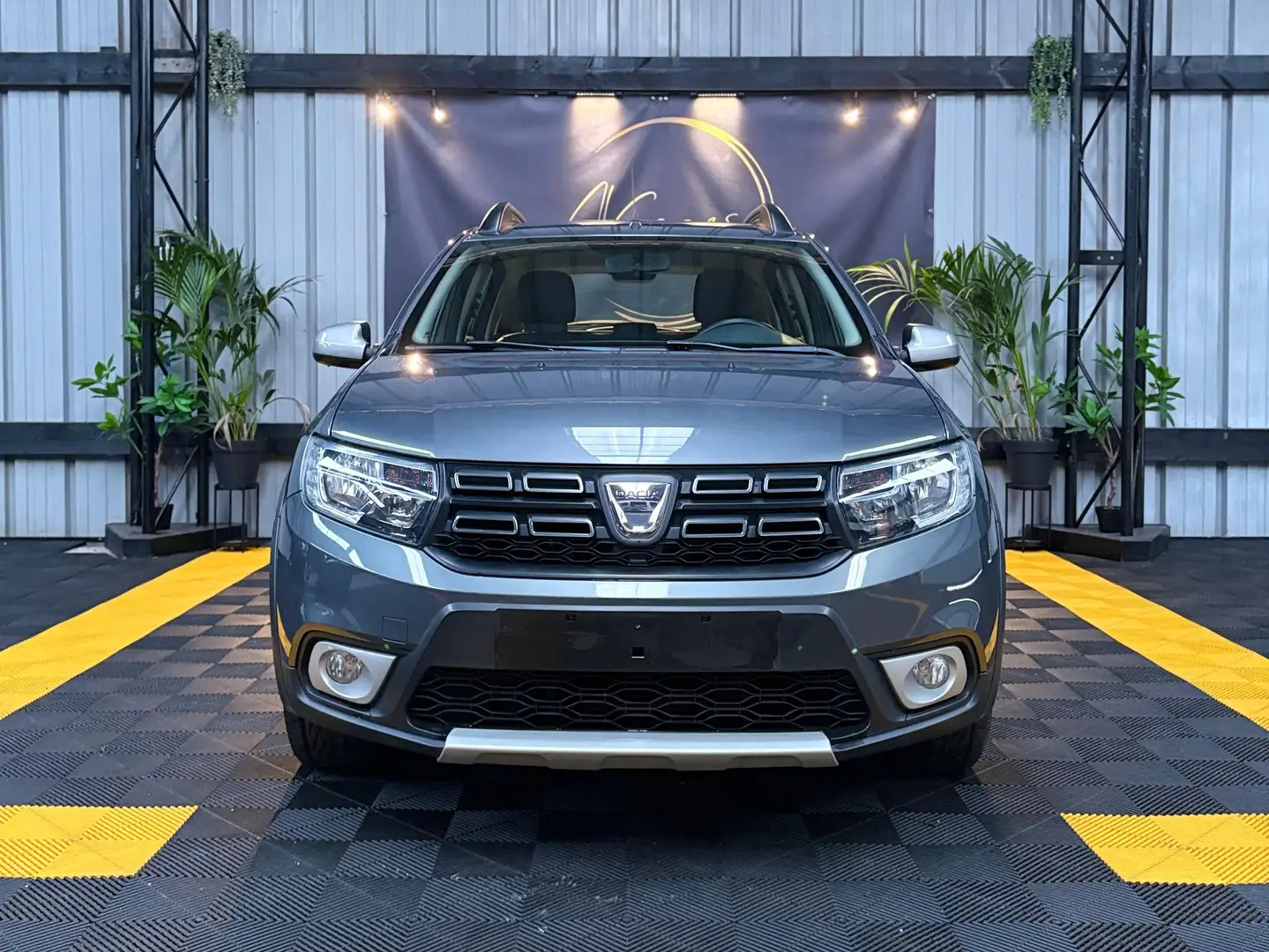 Dacia Sandero Sandero Stepway 0.9 TCe Urban Explorer (EU6.2) Gris - 2