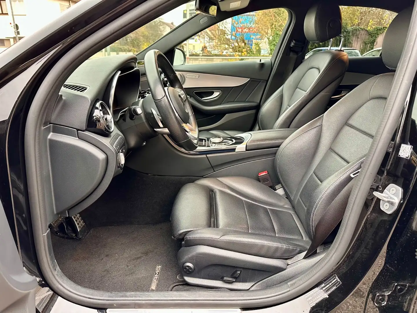 Mercedes-Benz C 300 D/BURMESTER/NIGHT/STHZ/HUD/360°/GARANTIE Zwart - 2