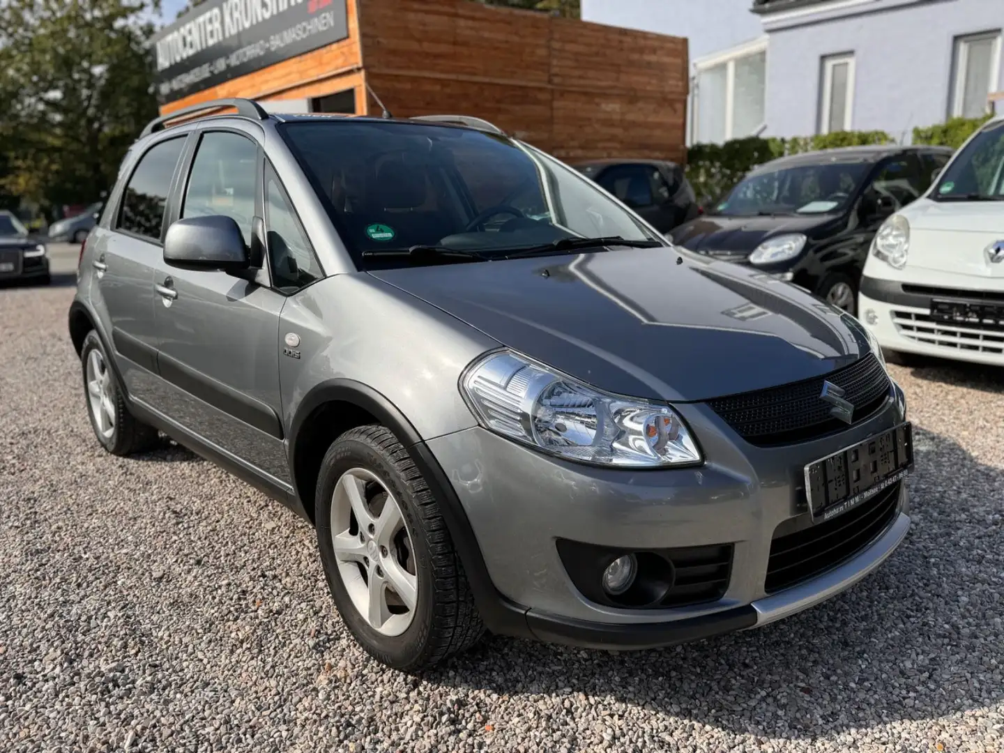 Suzuki SX4 1.9 DDIS Club 4x4'Klima'TüV:neu'1.Hand'AHK' Grau - 1