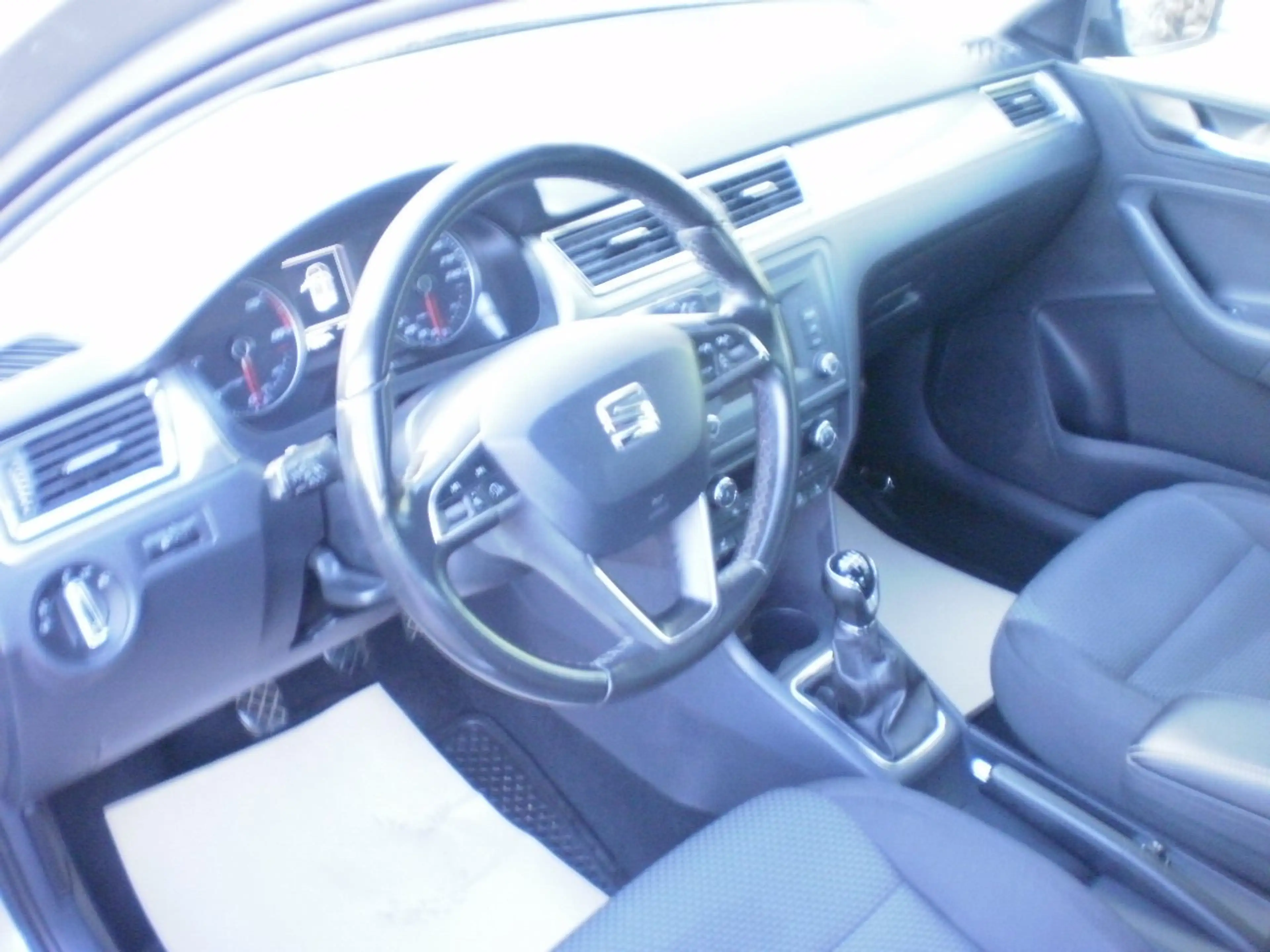 SEAT Toledo Toledo 1,6 TDI CR Style Style — photo 8