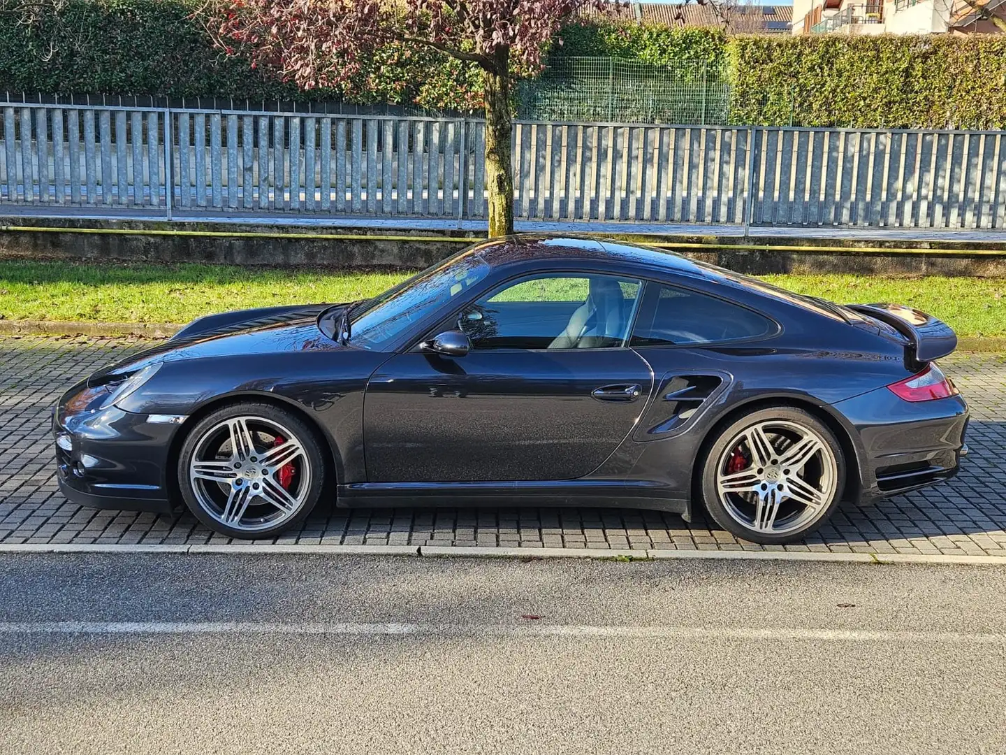 Porsche 997 Turbo Coupé Exclusive Manuale Gris - 2