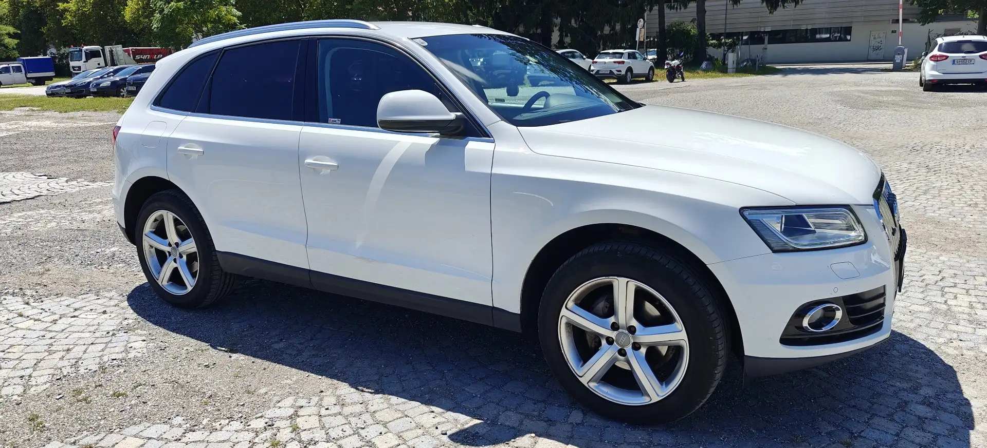 Audi Q5 2,0 TDI quattro - 2