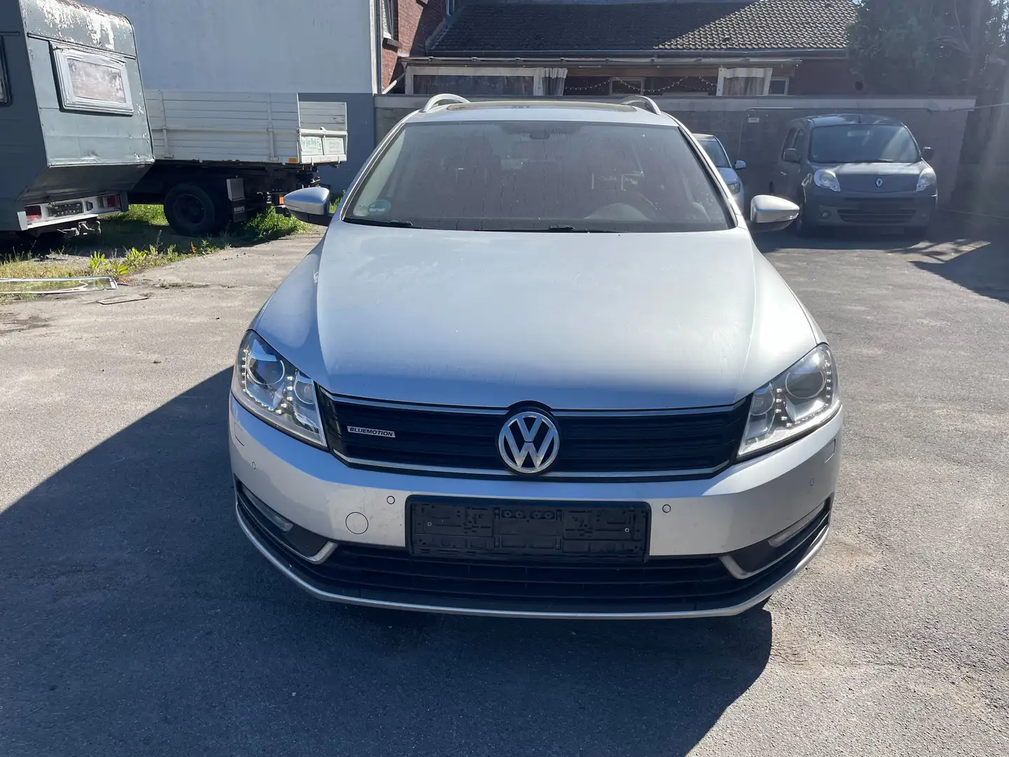 Volkswagen Passat Variant Trendline | Panorama | Kamera | Grau - 2