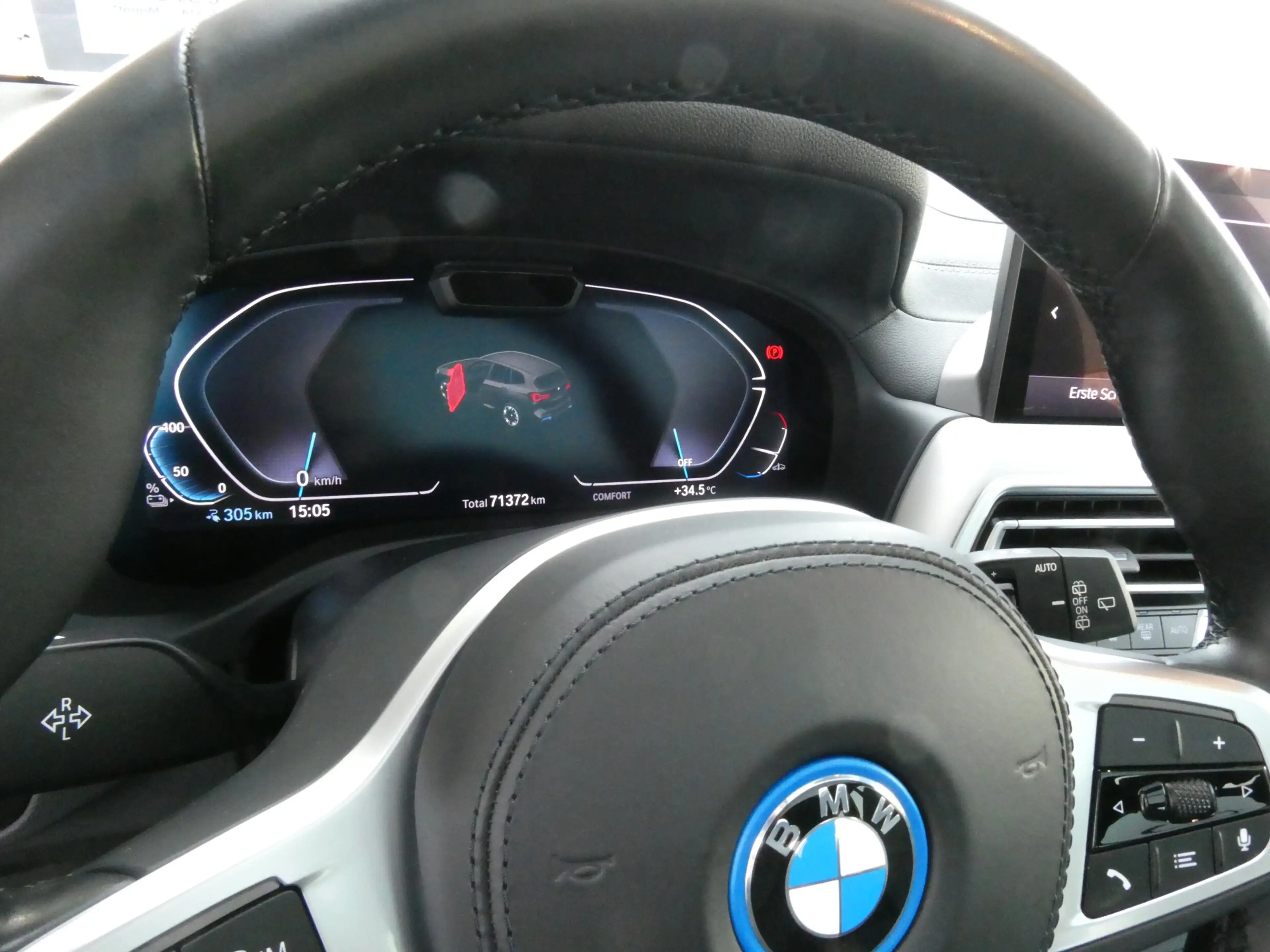 BMW iX3 M — photo 14