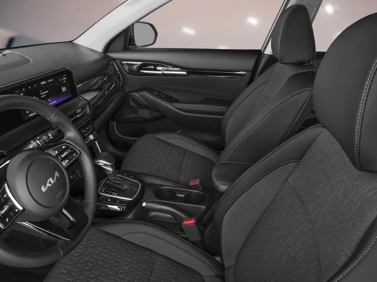 Kia Seltos снимка Kia Seltos