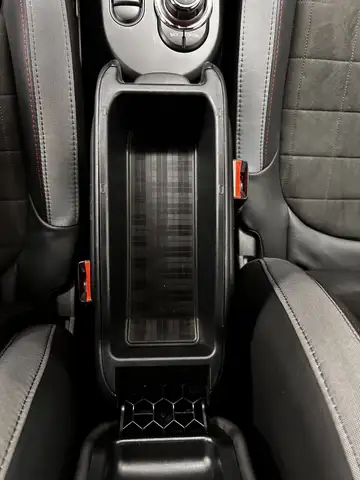 Mini Convertible view 14