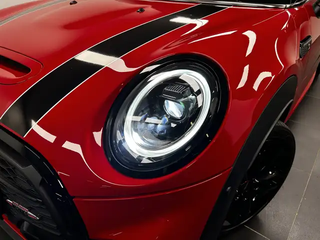 Mini Convertible view 9