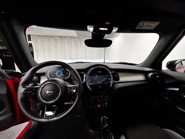 Mini Convertible view 5
