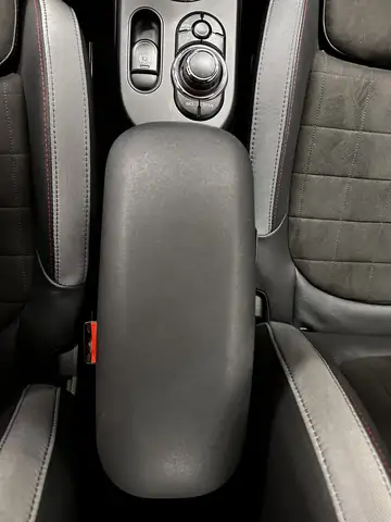 Mini Convertible view 13