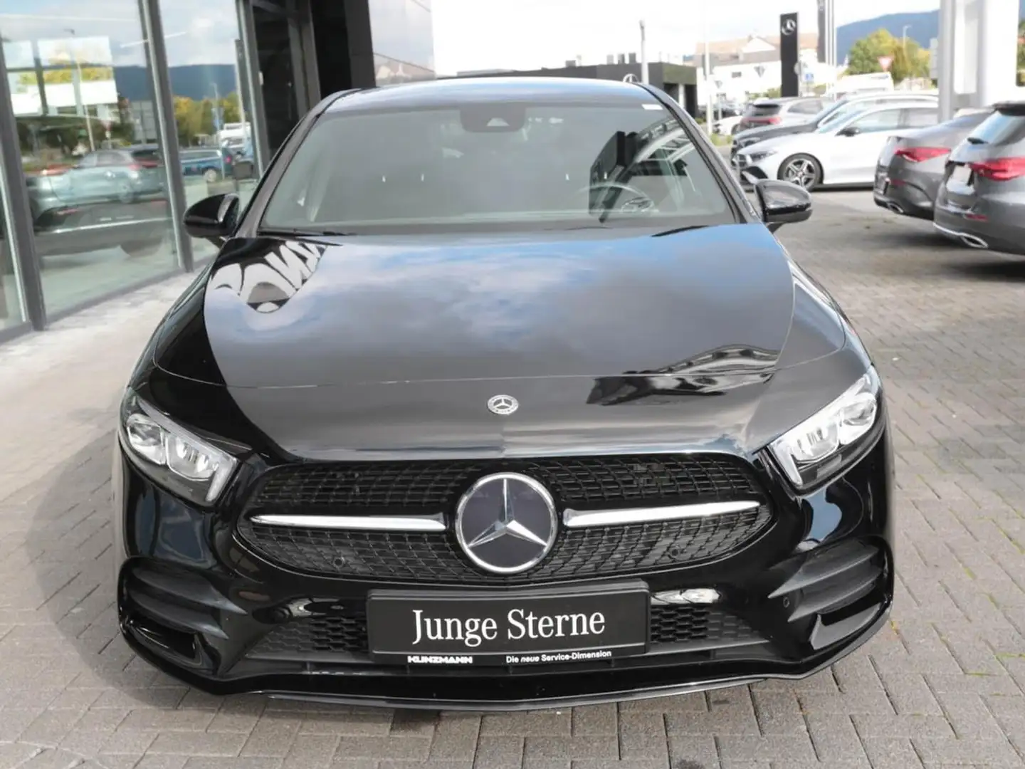 Mercedes-Benz A 250 e Limousine AMG Night MBUX Paket Kamera Noir - 2