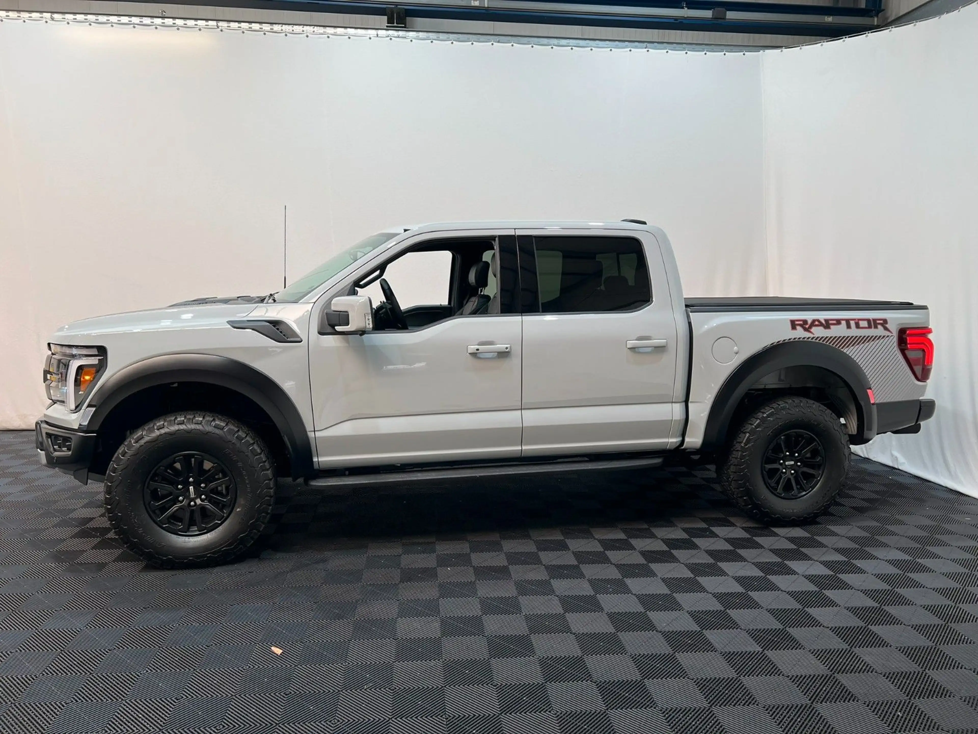 Ford F 150 F-150 RAPTOR  EcoBoost®  3.5L V6 *MY26* — photo 4