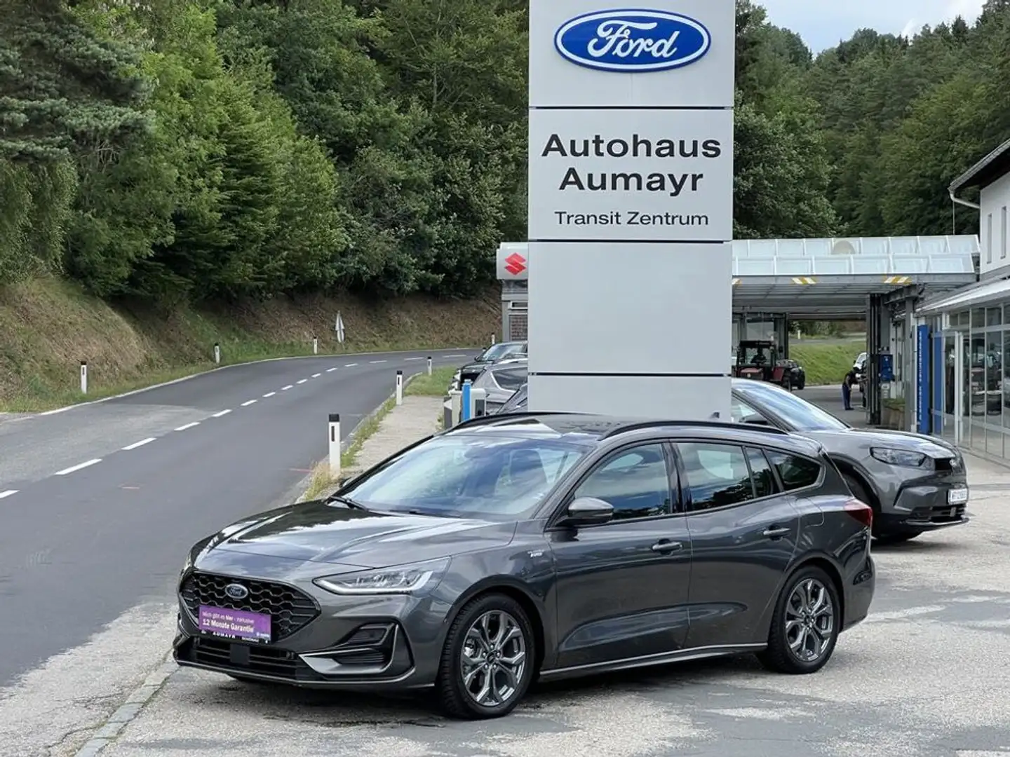 Ford Focus ST-Line Traveller Automatik Diesel Grau - 1