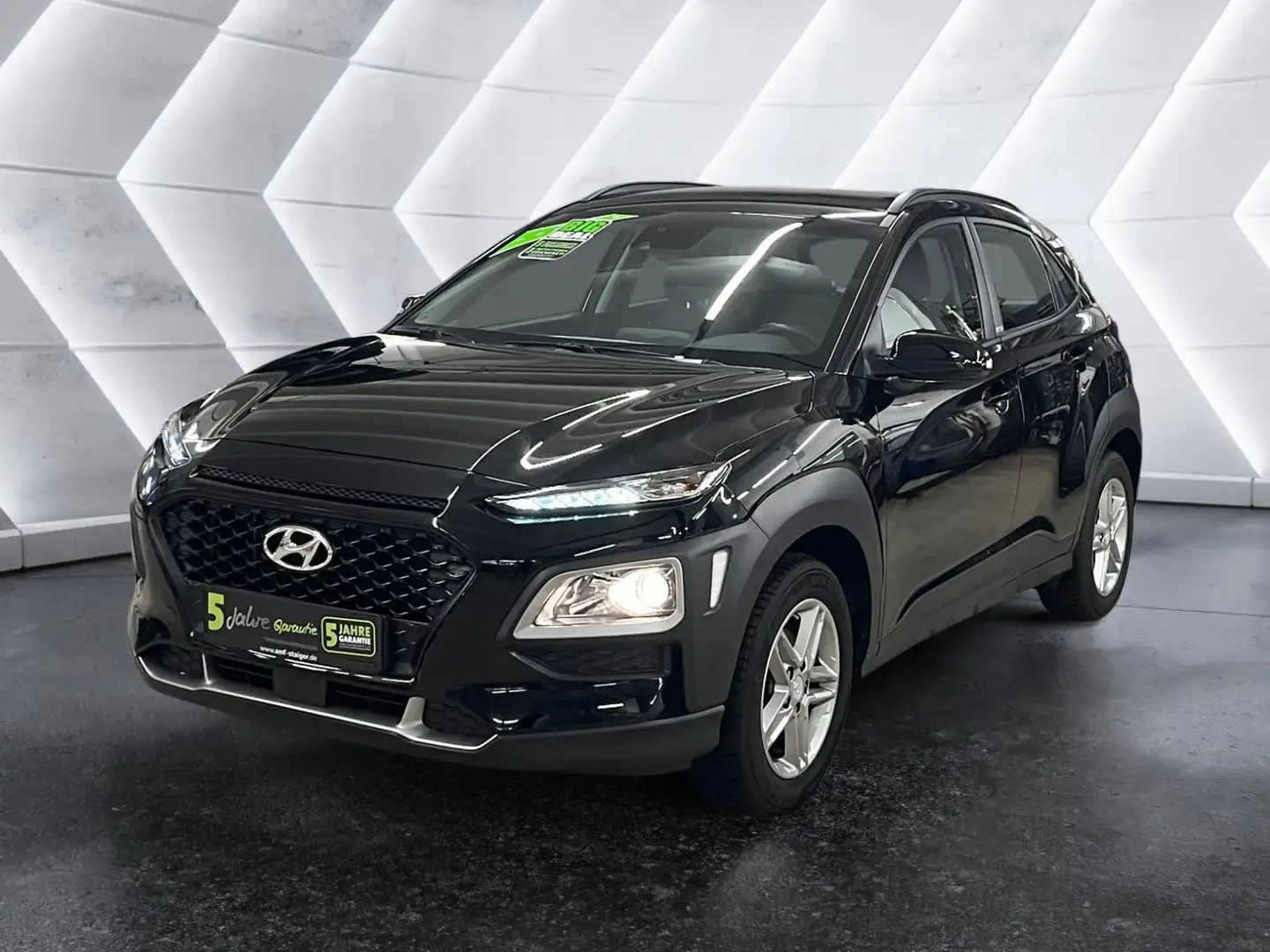 Hyundai KONA 1.0 T-GDI Trend Kam. LM PDC SHZ SpurH Schwarz - 2