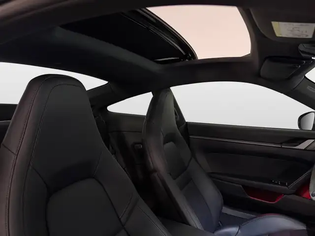 Porsche 911 view 15