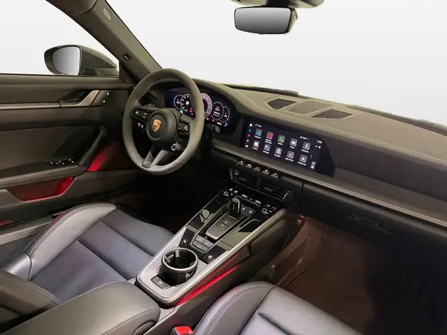 Porsche 911 view 10