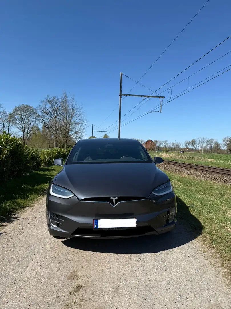 Tesla Model X 75D Allradantrieb - 2