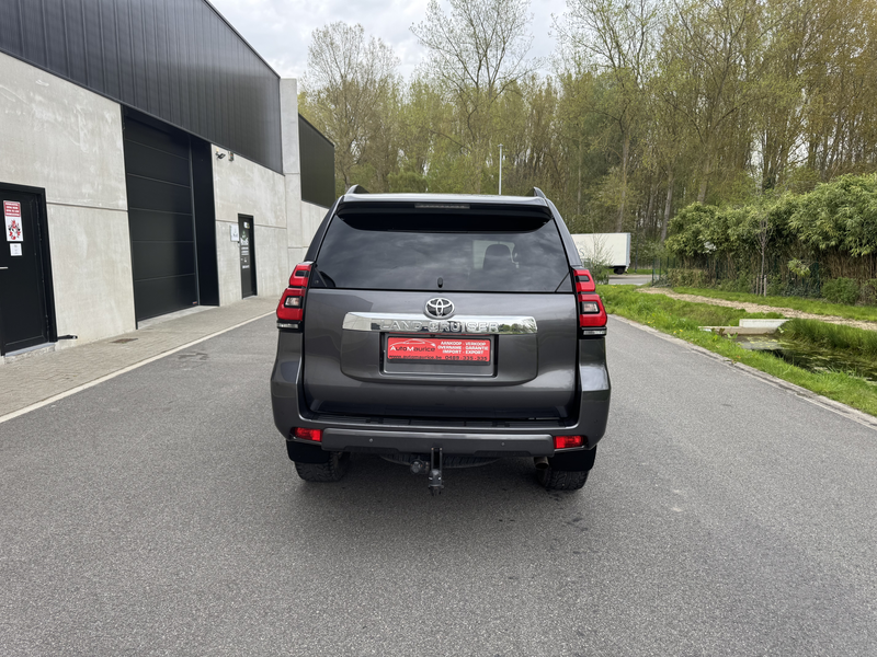 Toyota Land Cruiser 2.8 D-4D Aut / 4 Camera / Frigo/ Only Export Afrik — photo 6