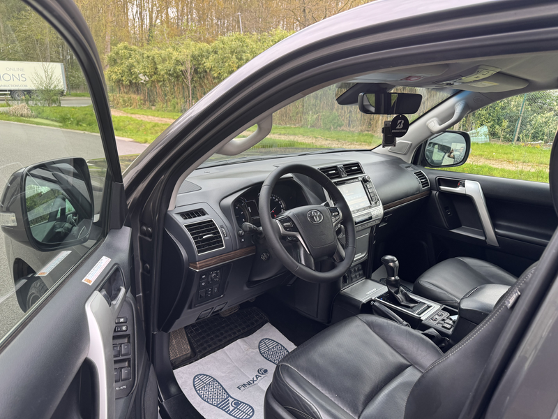 Toyota Land Cruiser 2.8 D-4D Aut / 4 Camera / Frigo/ Only Export Afrik — photo 9