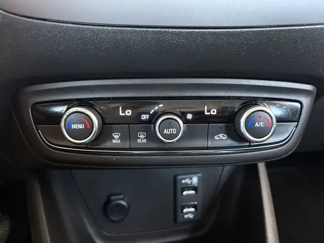 Opel Crossland view 12