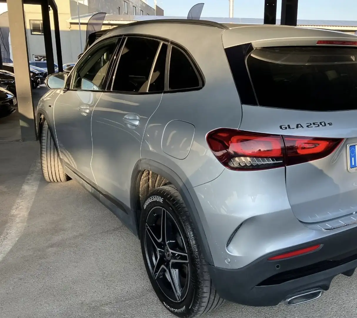 Mercedes-Benz GLA 250 e phev (eq-power) Premium + Tetto apribile - 2