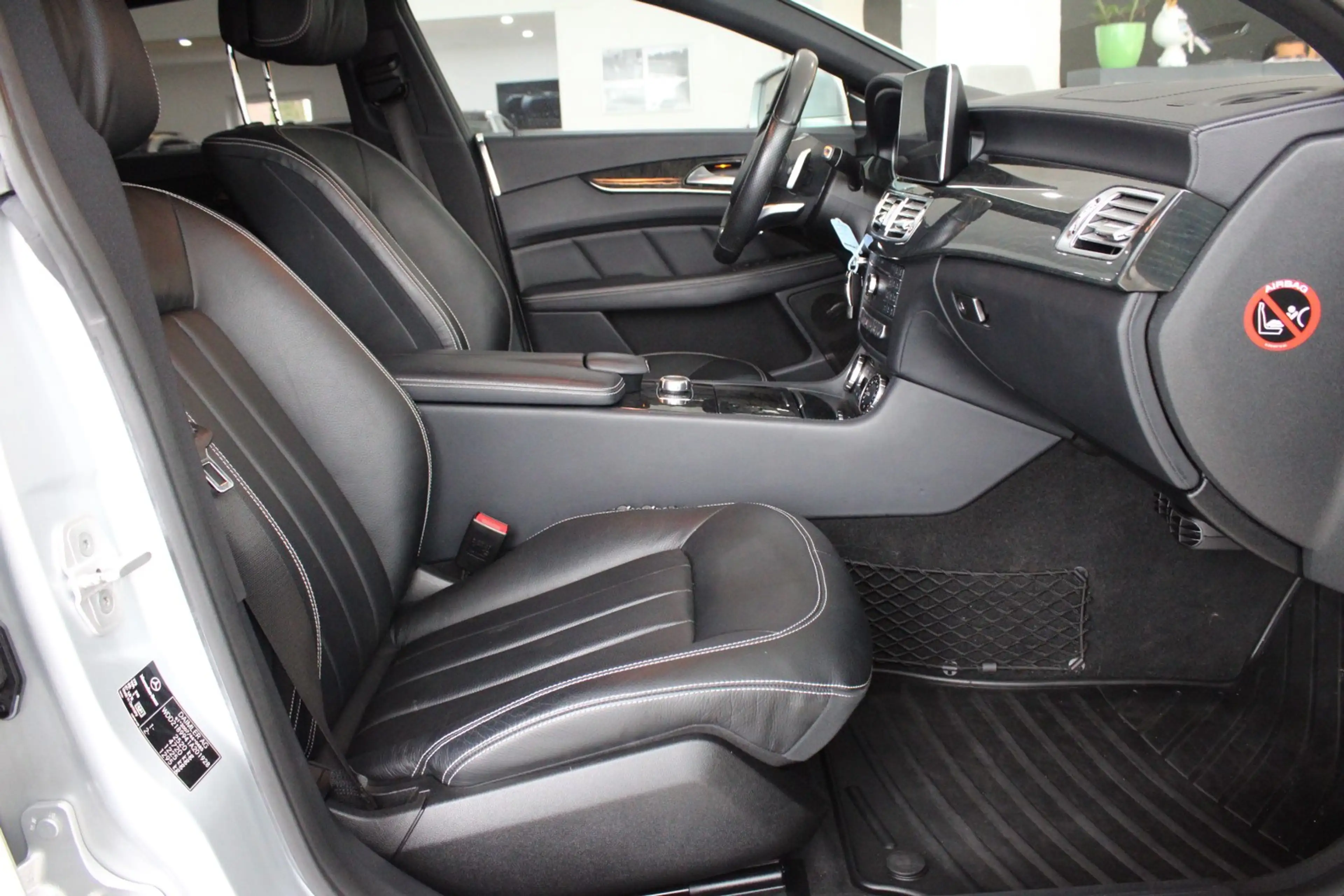 Mercedes-Benz CLS 350 d 4Matic AMG-Line*Multibeam LED — photo 13
