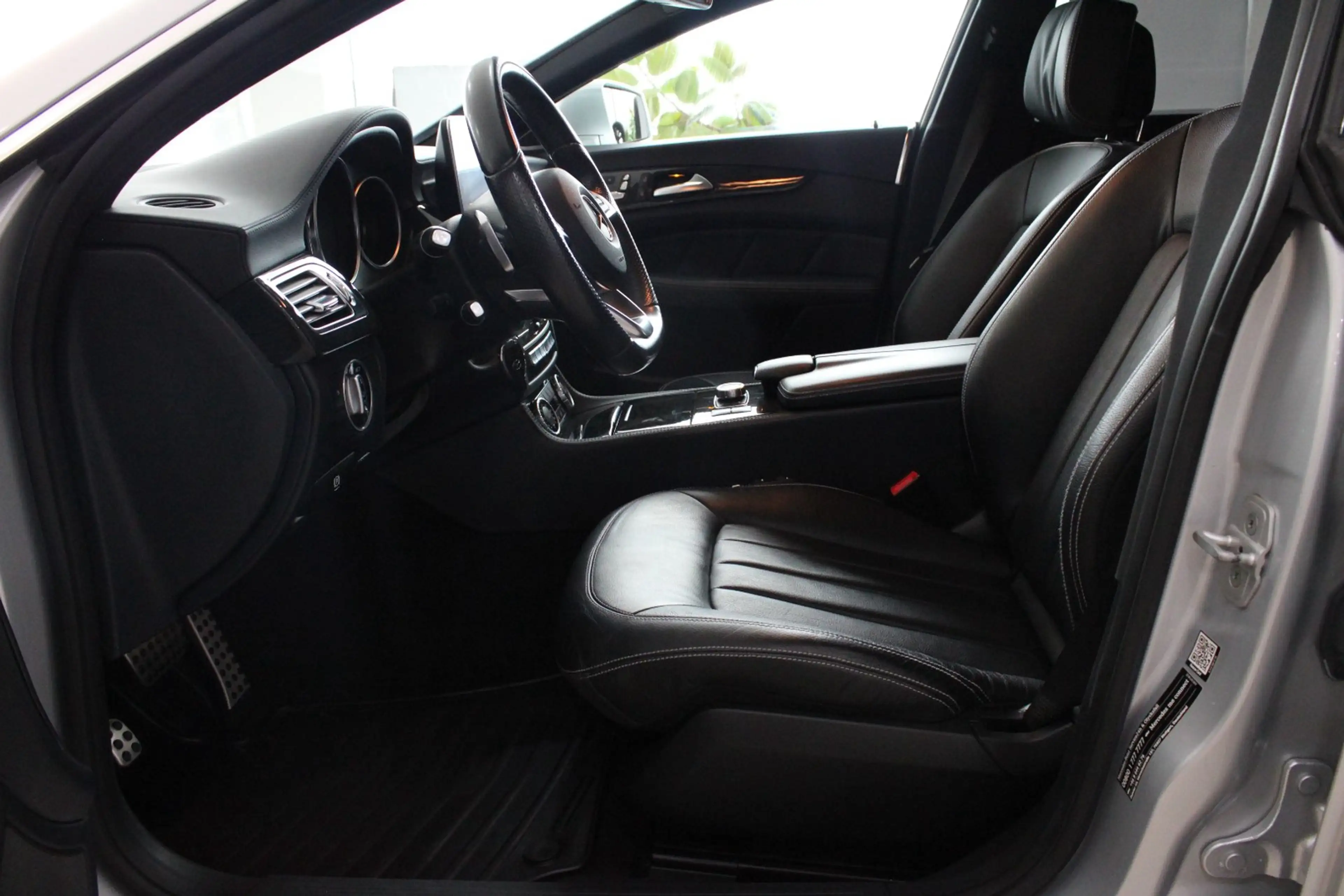 Mercedes-Benz CLS 350 d 4Matic AMG-Line*Multibeam LED — photo 12