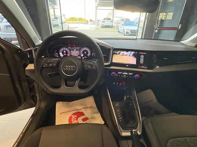 Audi A1 view 13