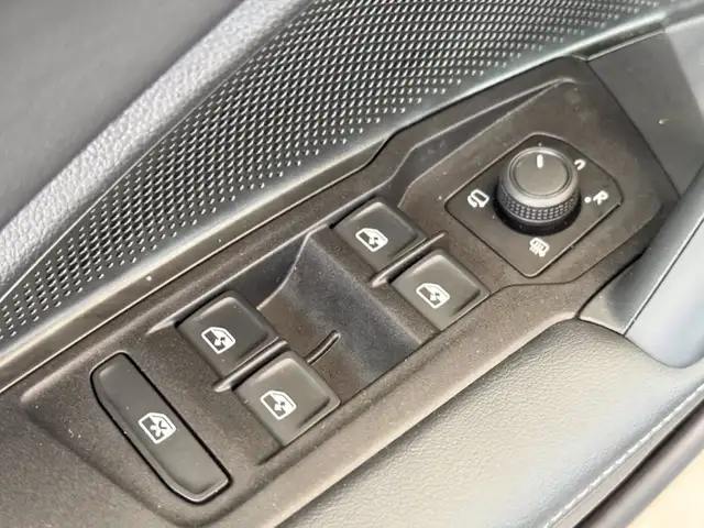 Volkswagen Tiguan view 20