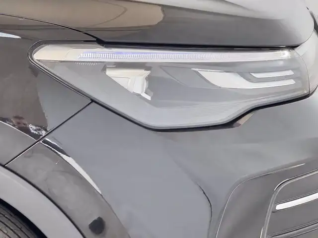 Volkswagen Tiguan view 14