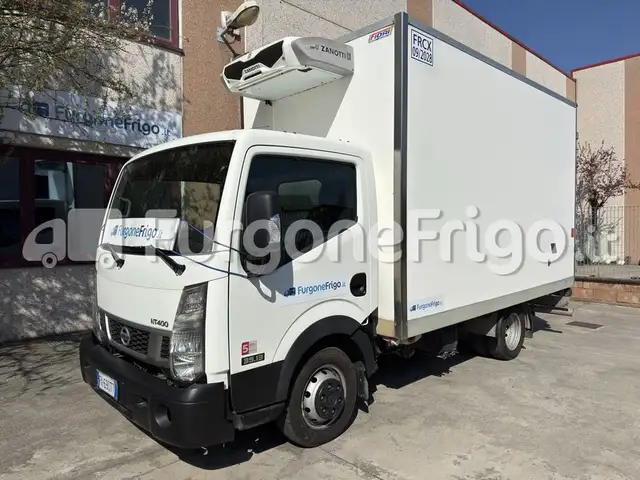 Nissan Cabstar Coibentato Frigorifero Isotermico Frigo