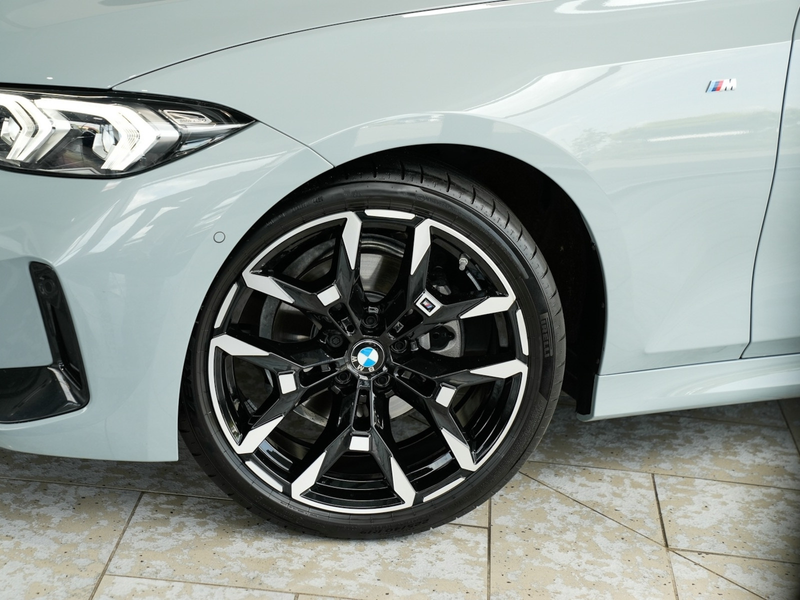 BMW 320 320i xDrive M Sport 19LM Leder Kamera ACC — photo 9