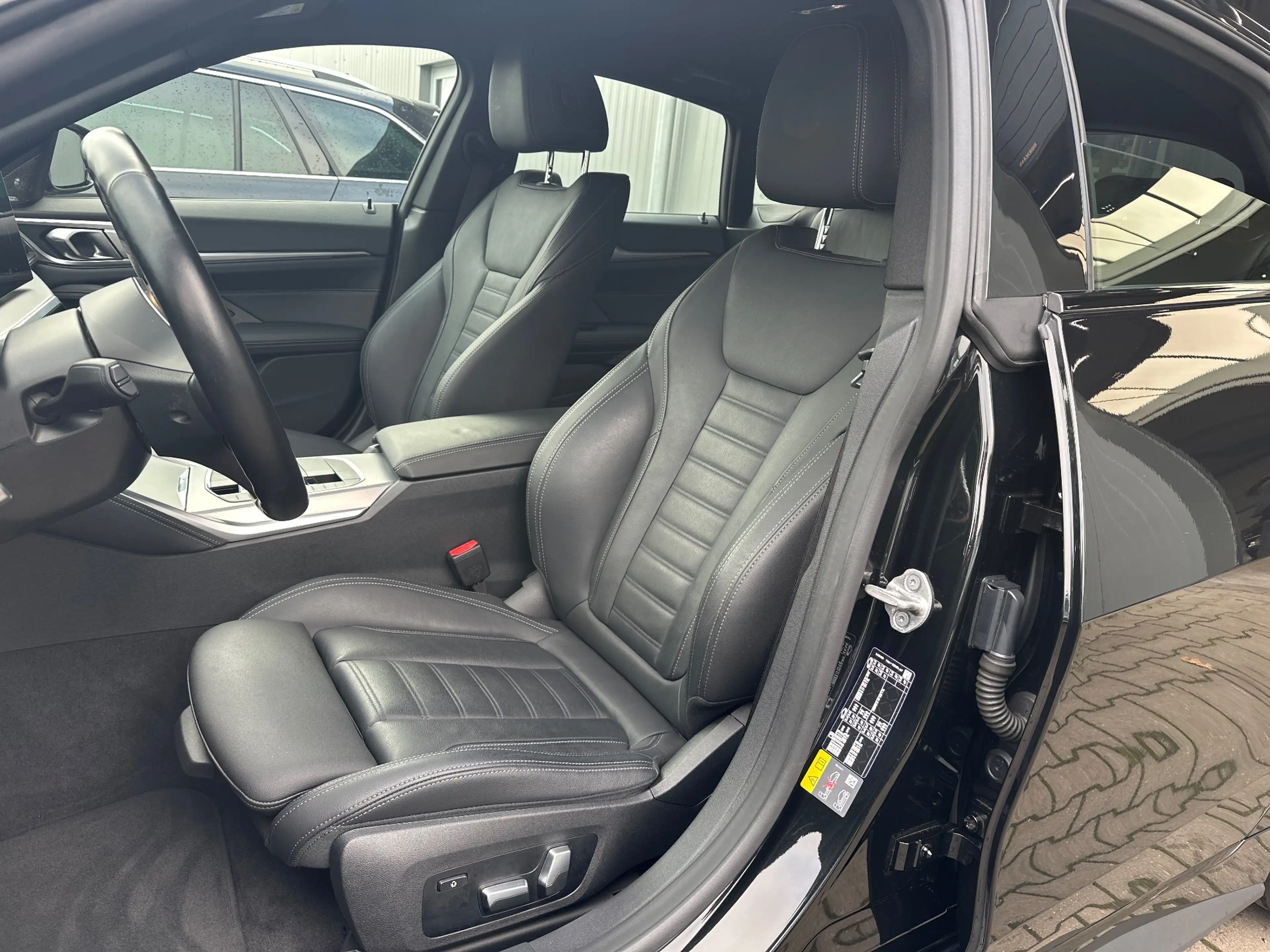 BMW i4 eDrive40 Gran Coupe M-Sport NAV+LED+360°+18ZO+VC — photo 13
